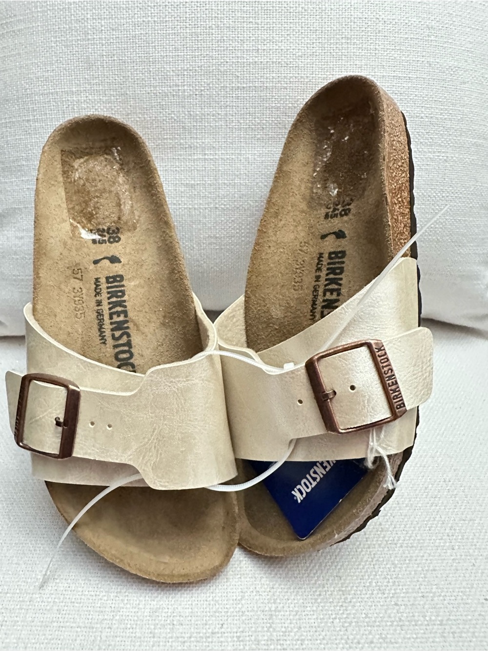 Birkenstock Women’s Cream Arizona Two-Buckle Sandals size 38